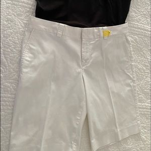 Banana Republic White Flat Front Cotton/Spandex  Bermuda shorts size 12p